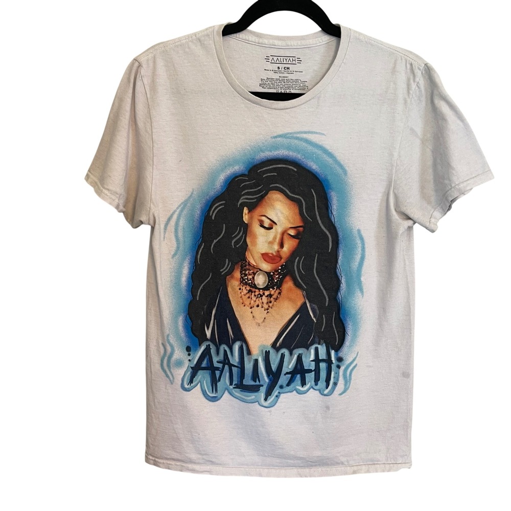 Aaliyah‎ Graphic T-Shirt Small White Airbrush Style Portrait R&B Music Tee